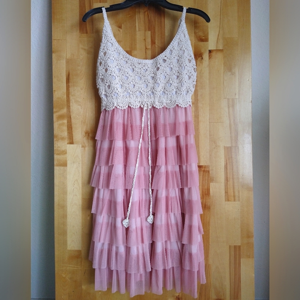 J Lee Girls Small Pink Frilly Dress